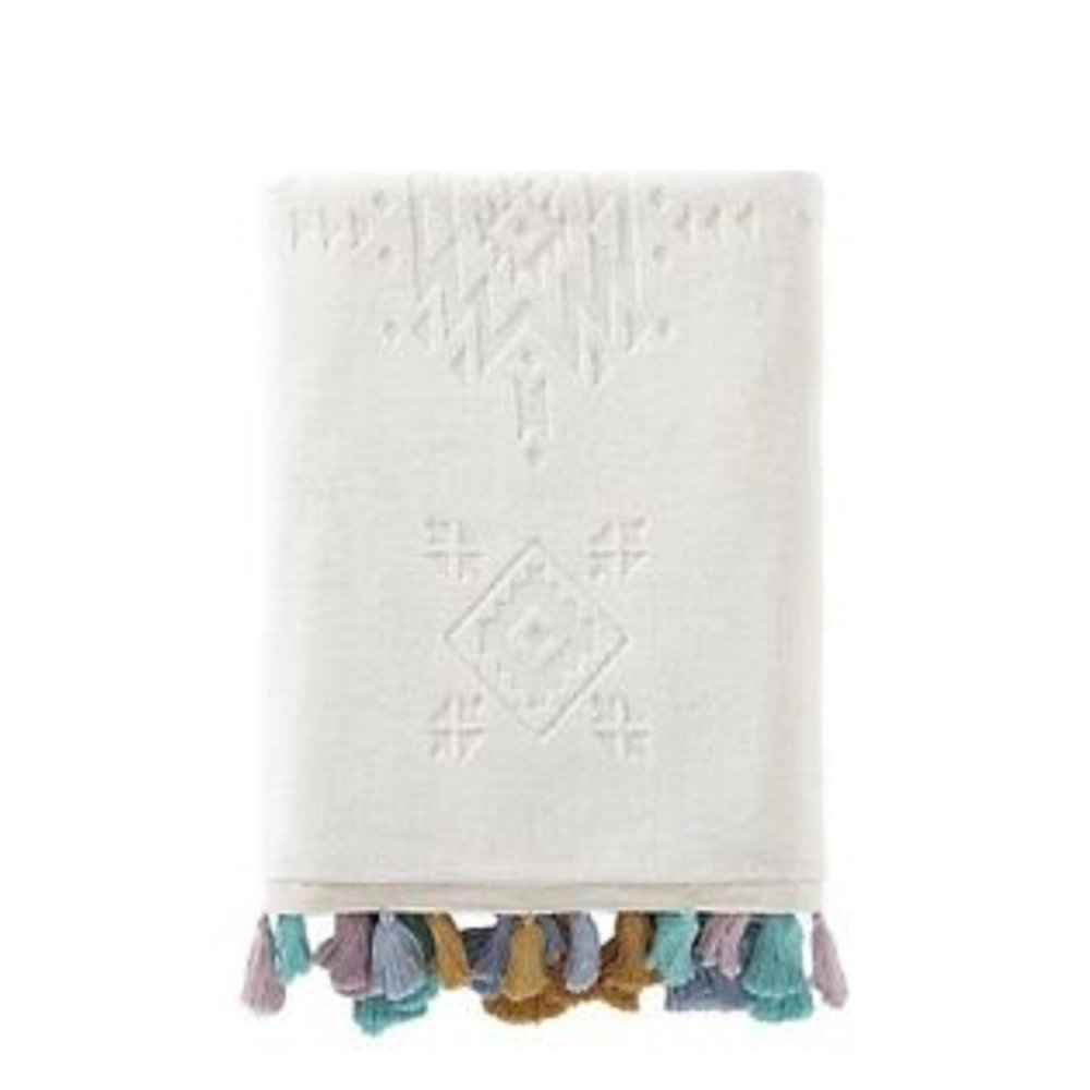 new Wild Sage Gloria Geo 30" x 54" 100% Cotton BATH TOWEL w/ Colorful Tassels